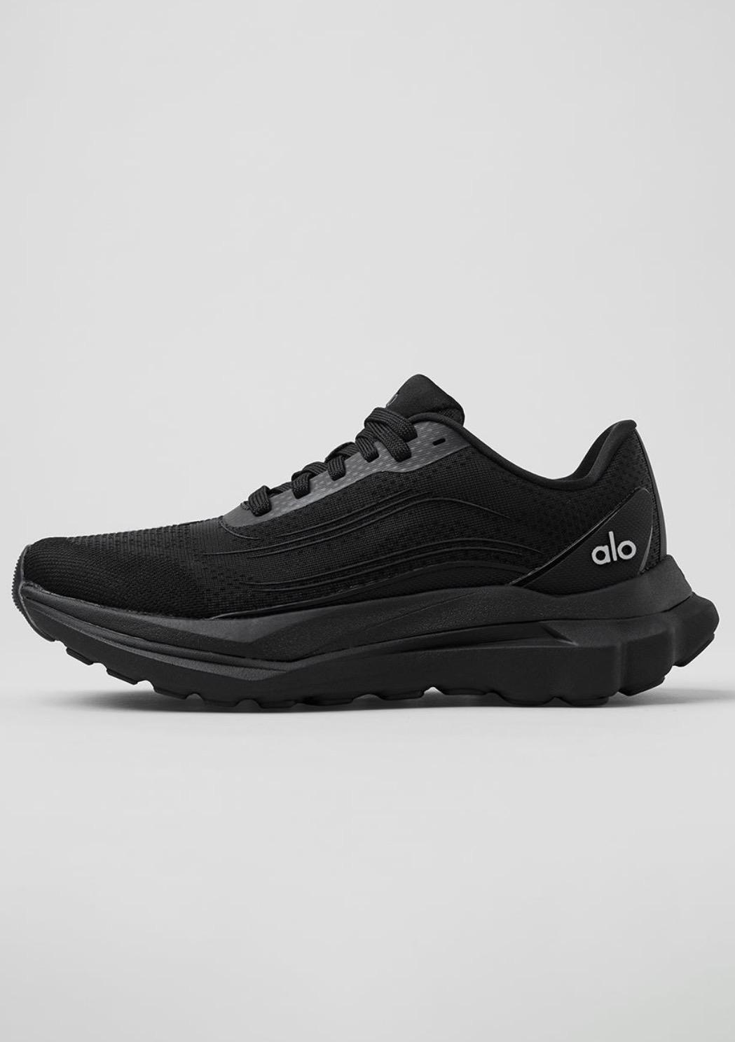 ALO Runner Shoes Full Black